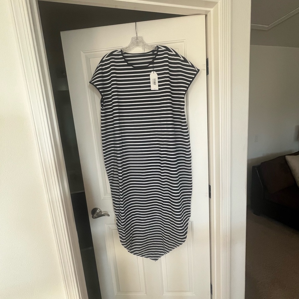 Universal Standard Geneva Dress Size M (18-20)